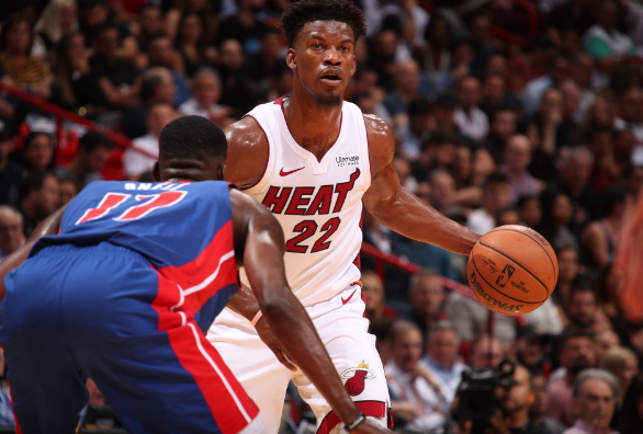  巴特勒三双热火送猛龙五连败  